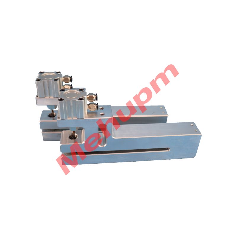 Tear Notch Pneumatic Hole Punch for Plastic Bag Making Machine样品